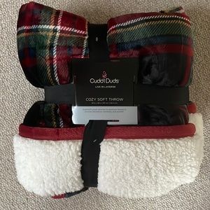 Plaid fleece throw NWT